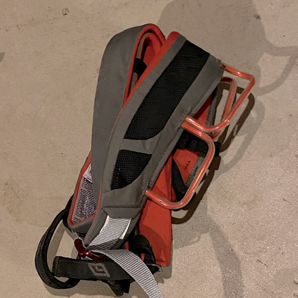 Men’s Black Diamond climbing harness size XL